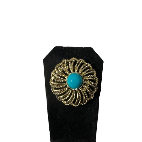 50mm Substantial Gold Tone Domed Wreath Flower Faux Turquoise Bead Brooch Pin - Picture 2 of 7